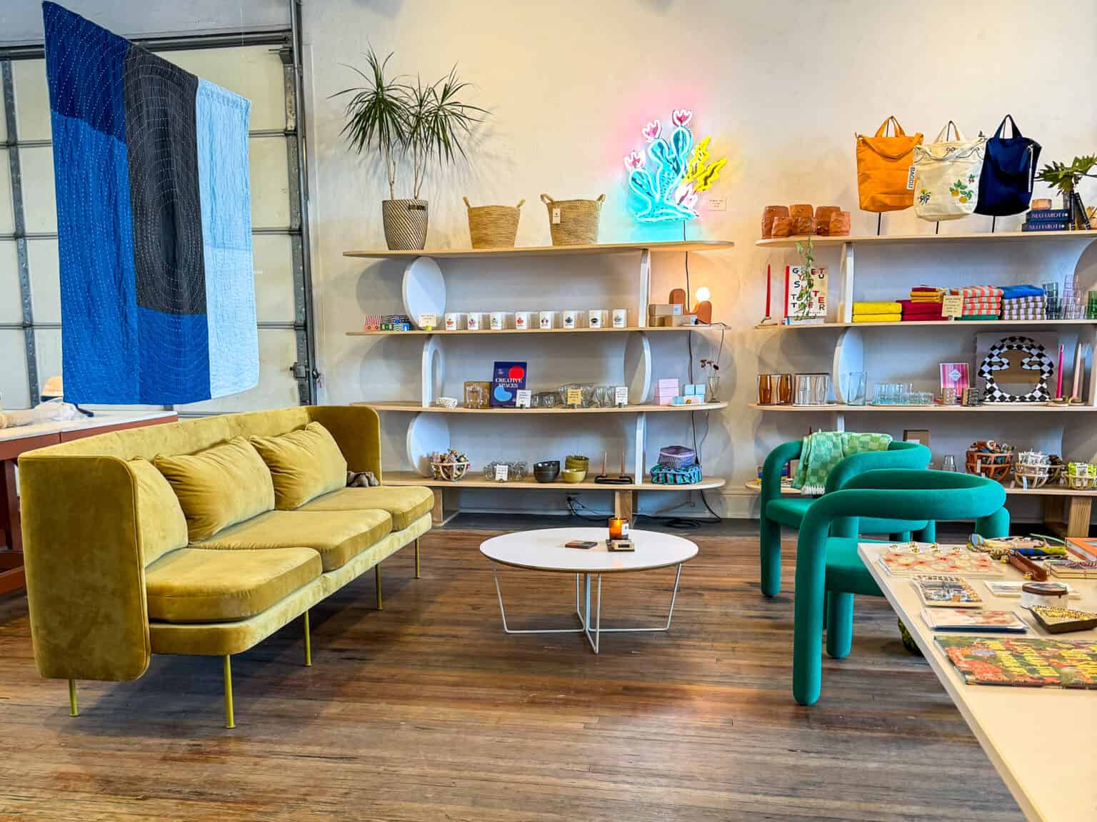 9 MustVisit Local Kansas City Gift Shops (2024)