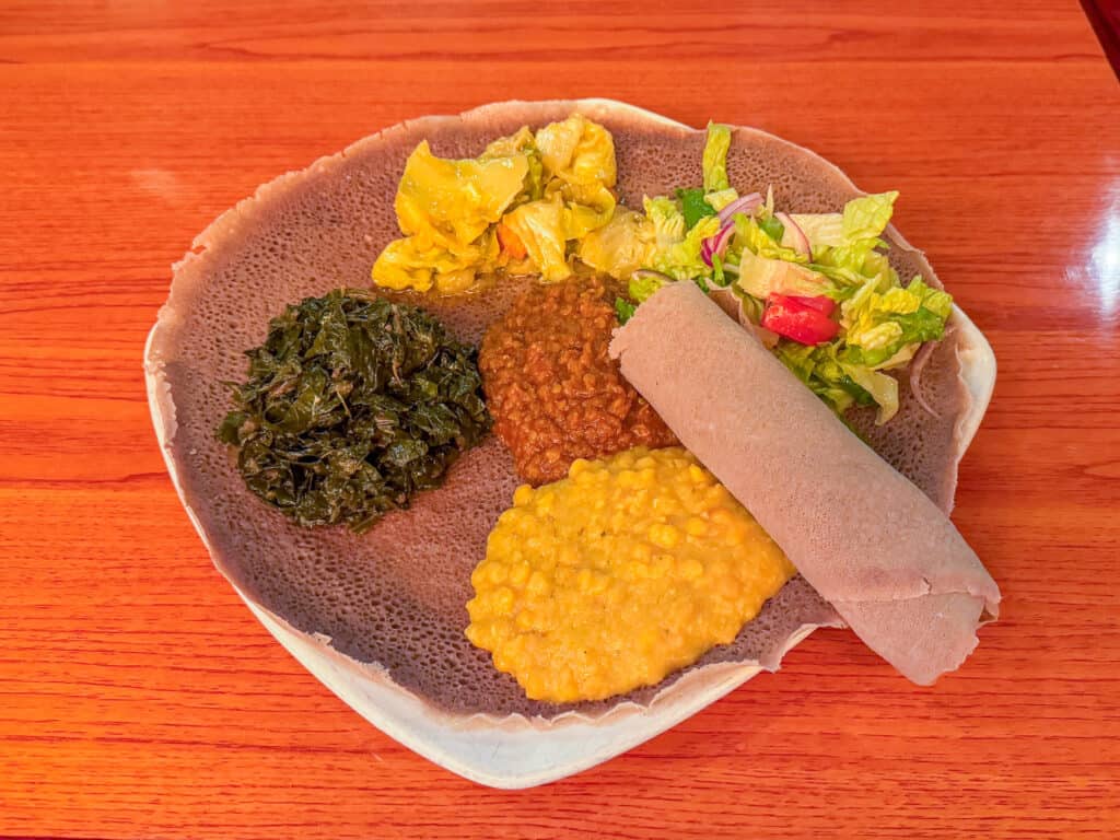 kansas city african restaurant vegetarian platter mesob