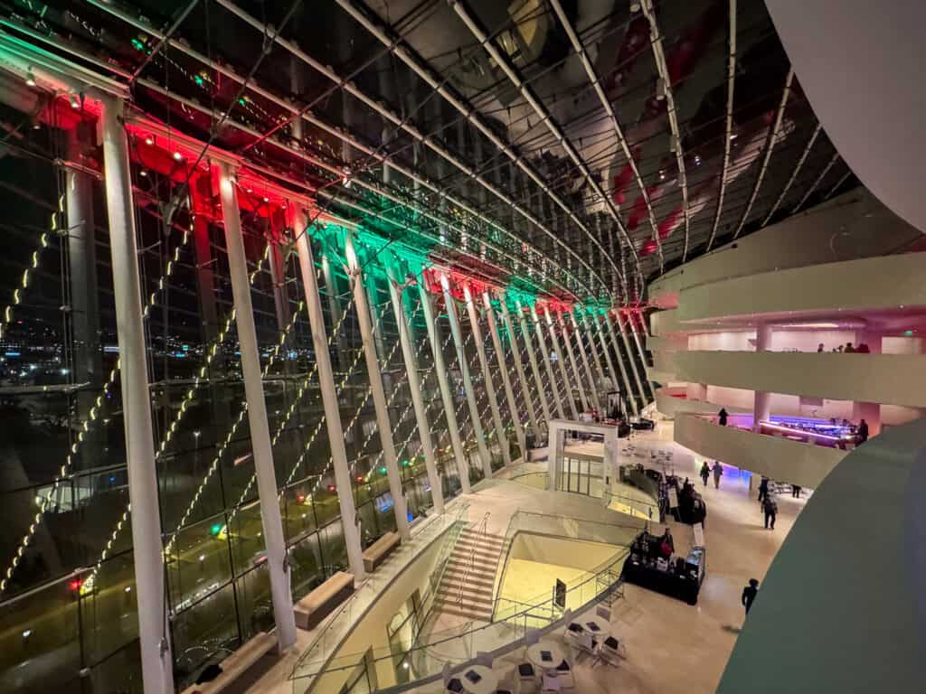 kauffman performing arts center decorated for the holidays