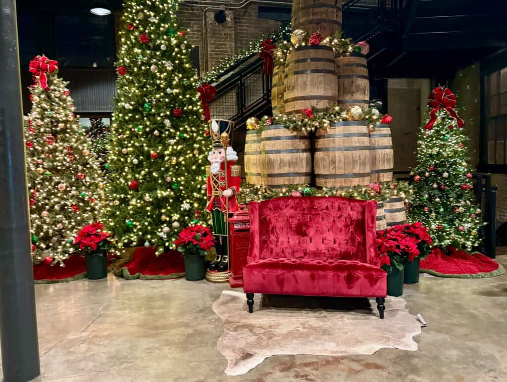 christmas holiday decor in J Rieger
