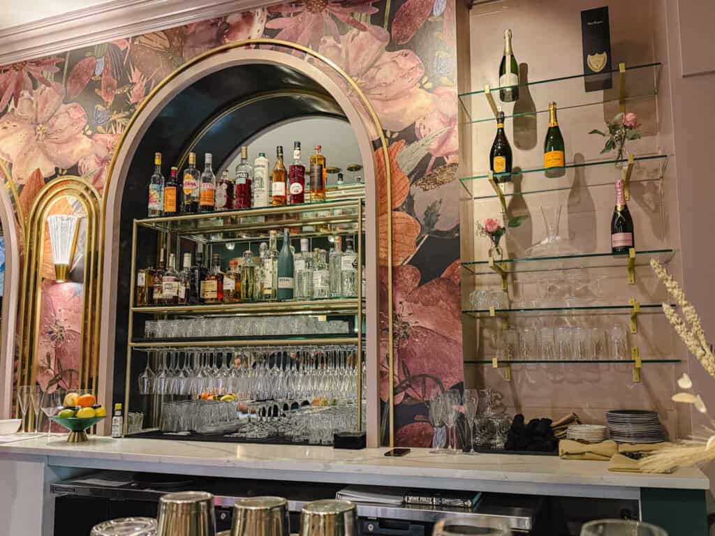 floral wallpaper at blanc champagne bar kansas city mo